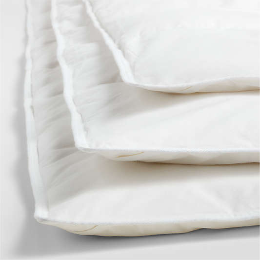 Classic Organic Cotton Lightweight Down Twin Duvet Insert