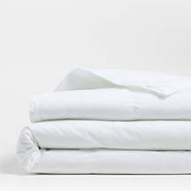 Classic Organic Cotton Down-Alternative Lightweight Full/Queen Duvet Insert + Reviews | Crate & Barrel