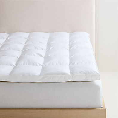 View Classic Organic Cotton Down-Alternative Fiber King Mattress Topper details