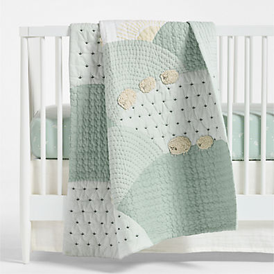 View Counting Sheep Organic Cotton Baby Crib Quilt details