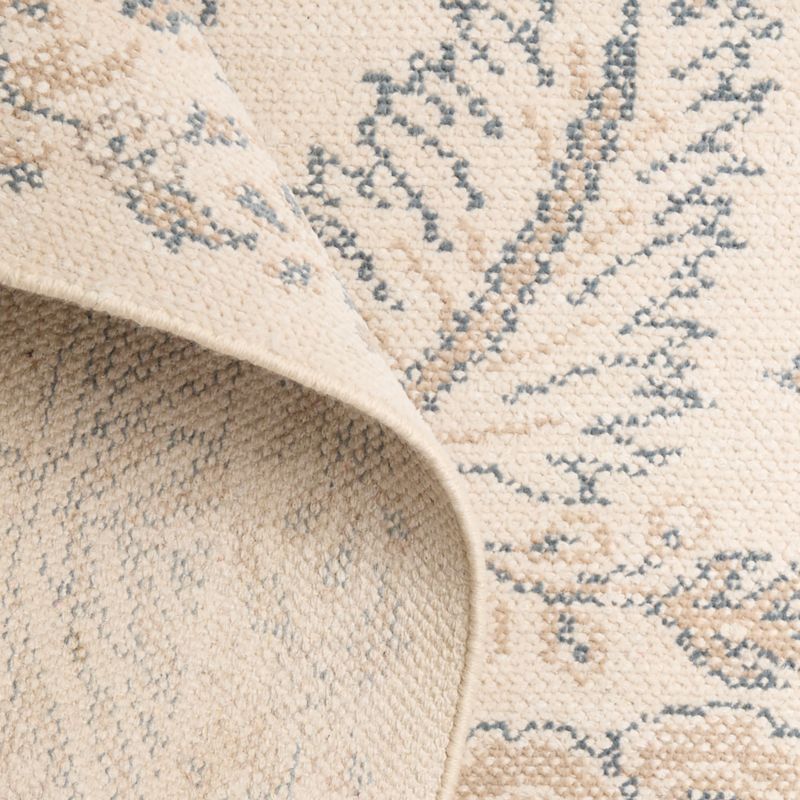 Coates Performance Traditional Handknotted Ivory Rug Swatch 12"x18" - image 1 of 3
