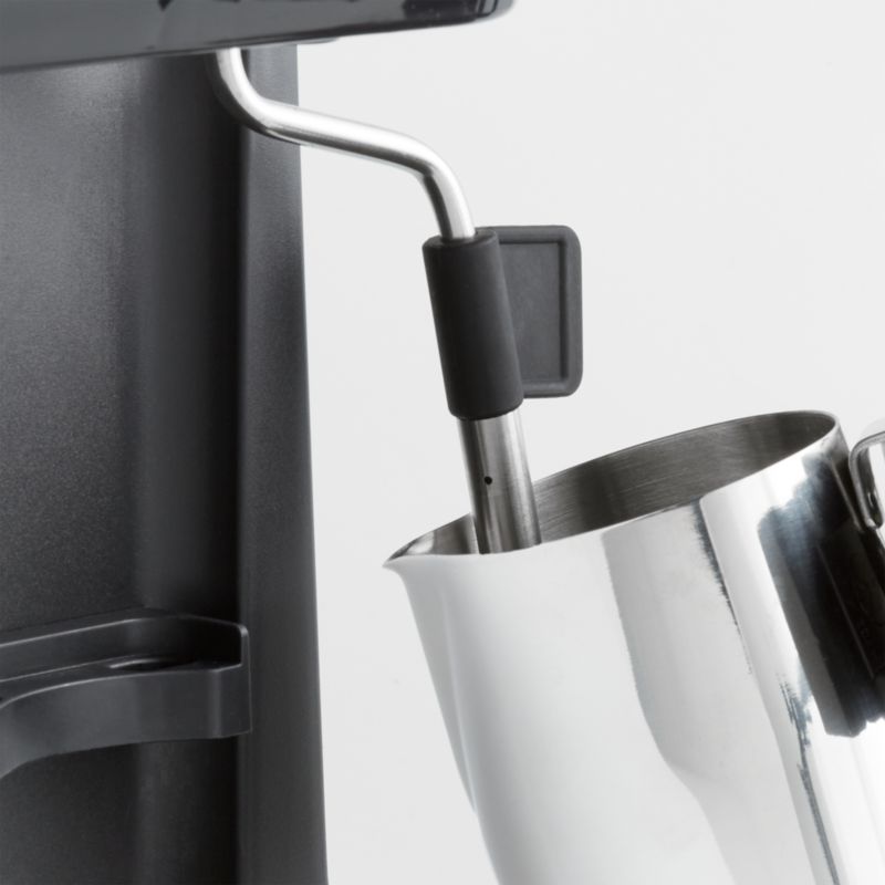 Iced Caramel Macchiato in the Cuisinart® Coffee Center® Barista Bar 4-in-1  Coffeemaker 