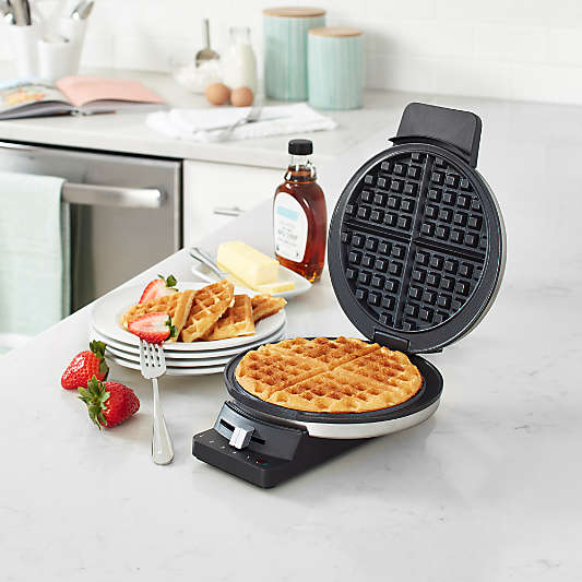 Cuisinart ® Classic Waffle Maker