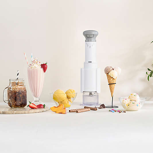 Cuisinart ® FastFreeze Ice Cream Maker