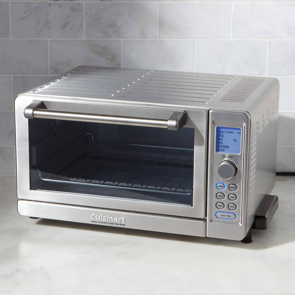 https://cb.scene7.com/is/image/Crate/CuisSSToasterOvenBroilerSHF16/$web_pdp_main_carousel_zoom_med$/220913133706/cuisinart-deluxe-convection-toaster-oven-with-broiler.jpg