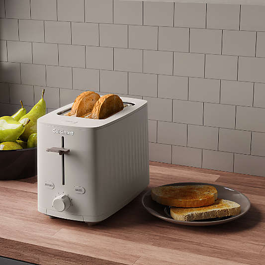 Cuisinart ® SoHo 2-Slice Toaster