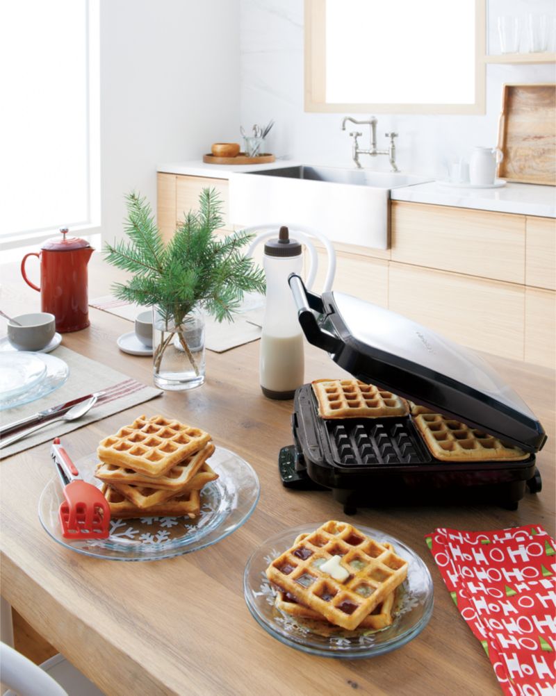 Cuisinart ® 4-Slice Belgian Waffle Maker