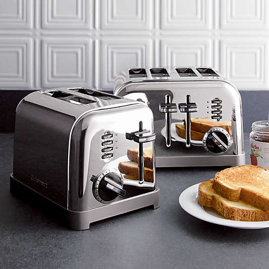 Cuisinart ® Classic Four-Slice Toaster