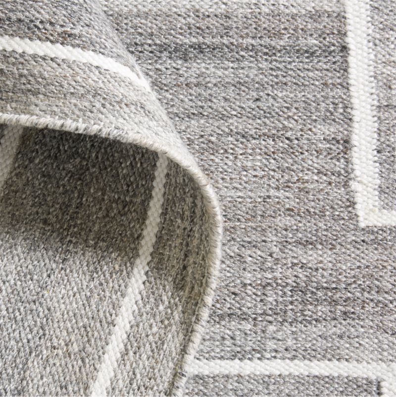 Cuzco Performance Handwoven Grey Rug Swatch 12"x18" - image 2 of 4