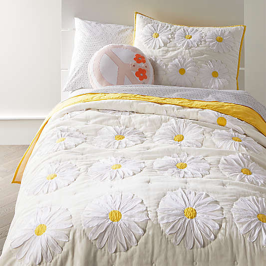 Daisy Full-Queen Quilt