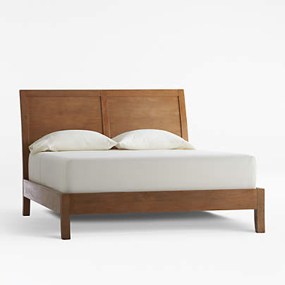 Dawson Light Brown Wood Queen Sleigh Bed