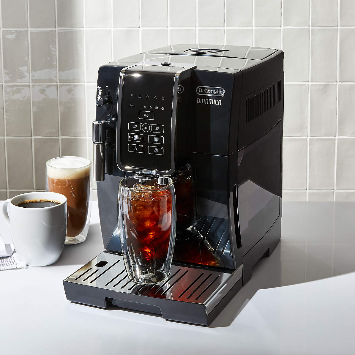 Geschatte Drank club De'Longhi Black Dinamica Espresso Machine with Iced Coffee and Manual Milk  Frother + Reviews | Crate & Barrel