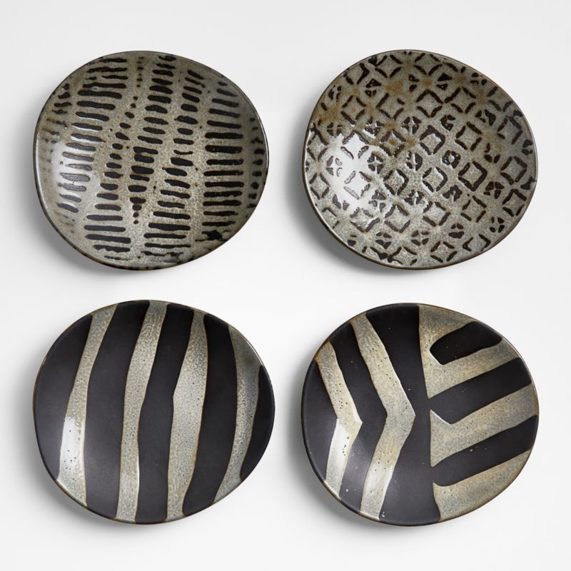 Didi Ketoa Black and White Terracotta Appetizer Plates by Eric Adjepong, Set of 4