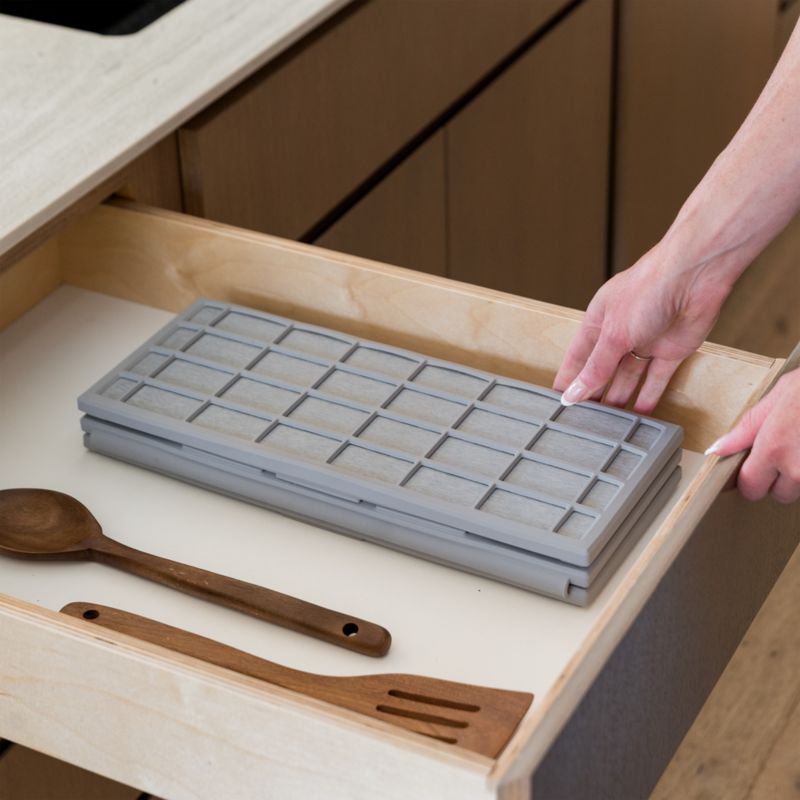 Dorai Home Ridge Dish Pad in Ash - image 1 of 5