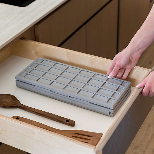 Dorai Home Ridge Dish Pad in Ash