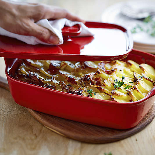 Emile Henry Covered Rectangular Baker in Red