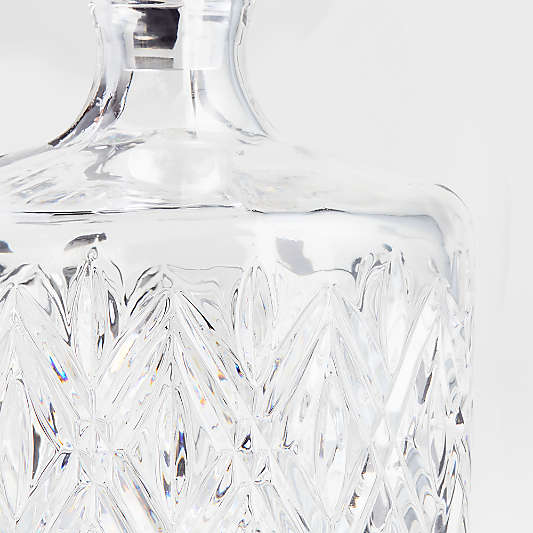 Elliot Decanter