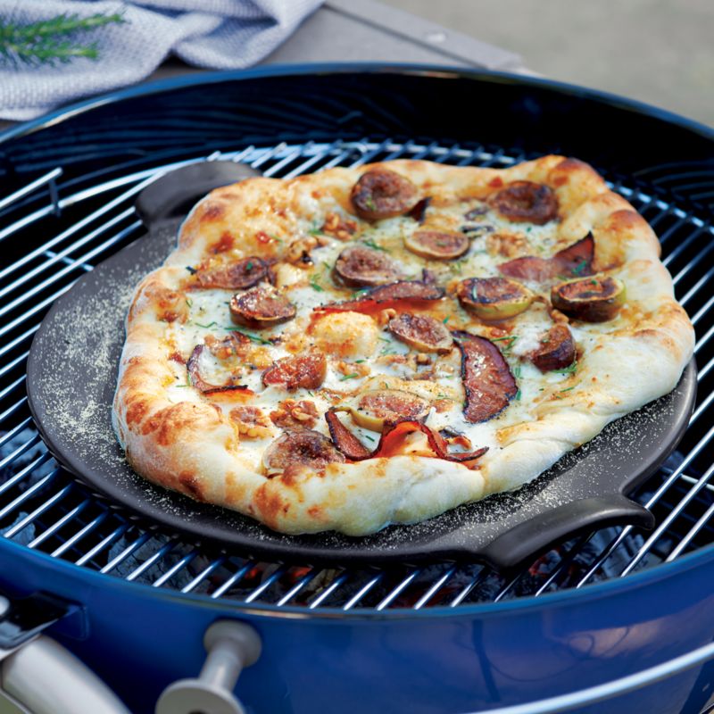 Glazed Emile Henry Pizza Stone + Reviews | Crate & Barrel