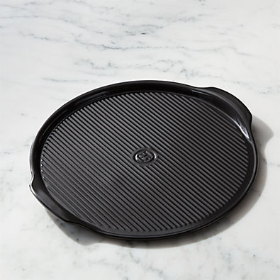 View Emile Henry Black Ribbed Pizza Stone details