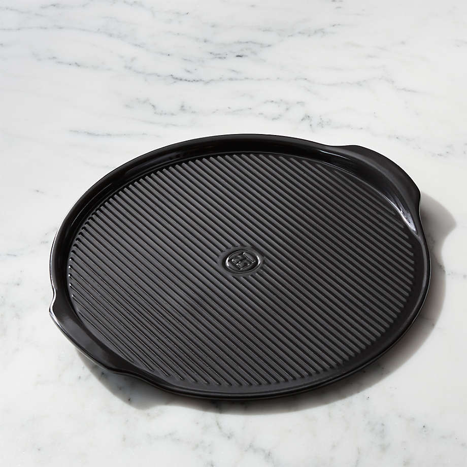 Emile Henry Ribbed Pizza Stone + Reviews | Crate & Barrel