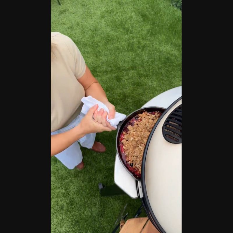 Play Gozney Arc XL Pizza Oven in Off-Black - video 1 of 1