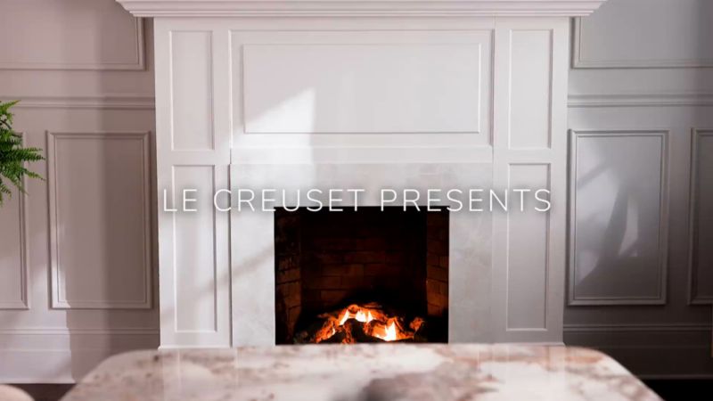 Play Le Creuset ® Signature 3.5-Qt. Chateau Enameled Cast Iron Round Wide Dutch Oven - video 2 of 3