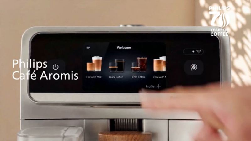 Play Philips 8000 Series Fully-Automatic Espresso Machine - video 1 of 1
