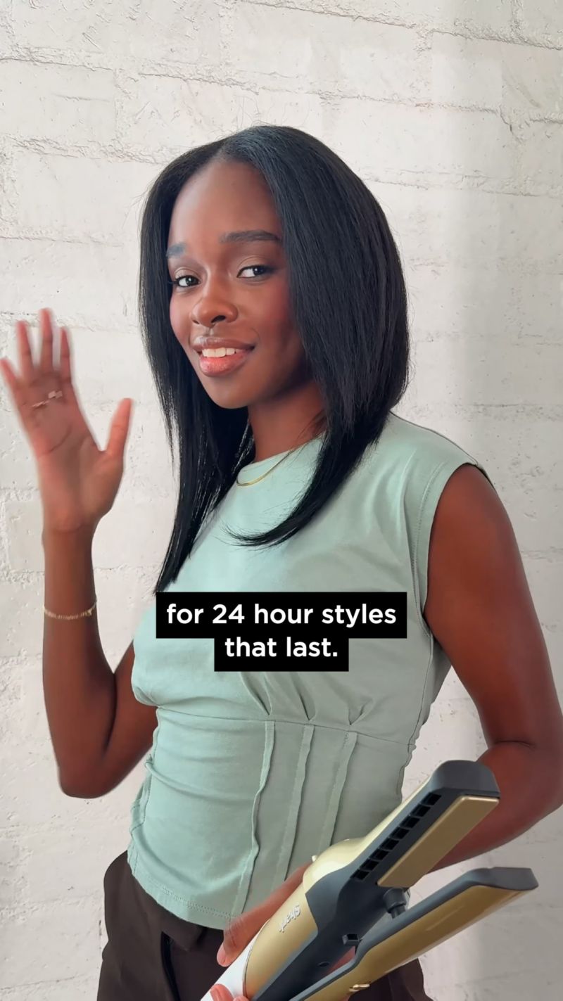 Play Shark Glam™ 5-in-1 Air Styler & Straightener in Gold - video 1 of 1
