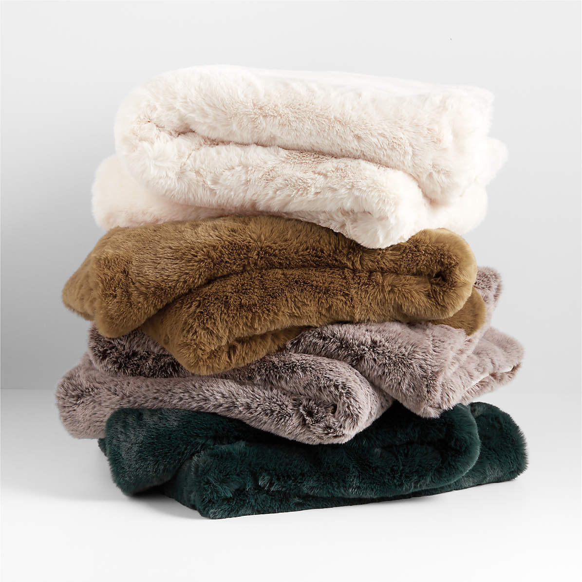 Luxe best sale fur throw