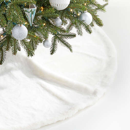 Faux Fur Winter White Christmas Tree Skirt