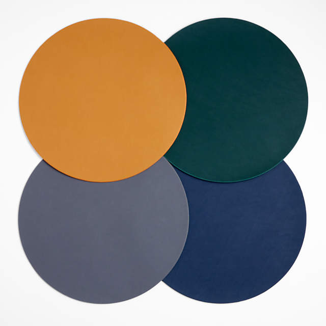 SUEH DESIGN Round Faux Leather Placemats Reversible Set of 4 with Coasters,  Heatresistant Tablemats Wipeable Placemats Round Table Mats for Kitchen