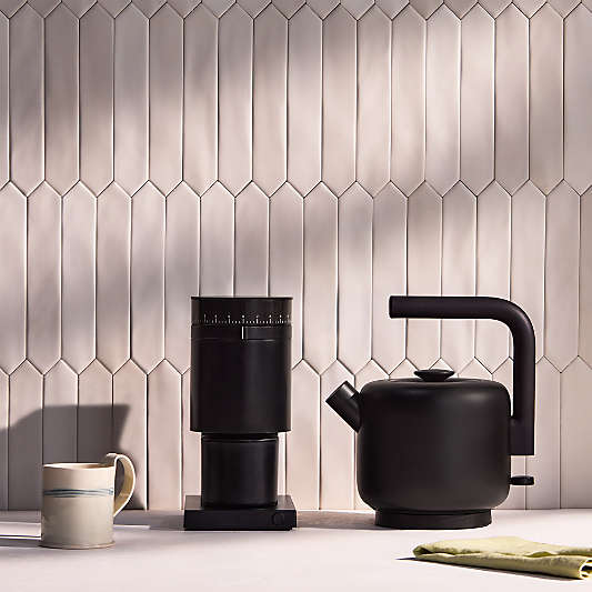 Fellow Clyde Electric Tea Kettle in Matte Black