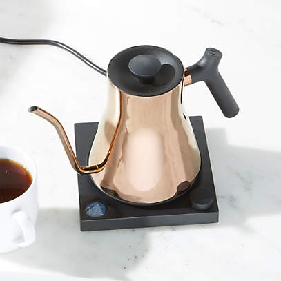https://cb.scene7.com/is/image/Crate/FellowStaggEKGElPrOvKtlCprSHS19/$web_pdp_main_carousel_low$/190411135036/fellow-stagg-ekg-copper-electric-pour-over-kettle.jpg