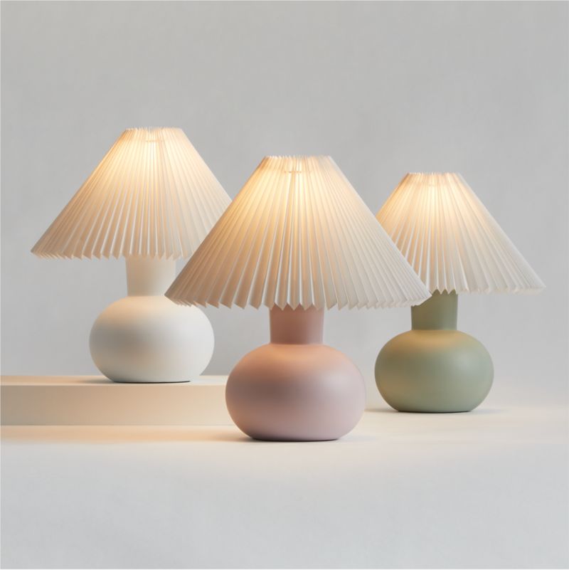 Flo Fluted Ceramic Kids Table Lamp