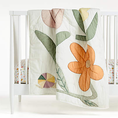 Flora Applique 100% Organic Cotton Baby Crib Quilt