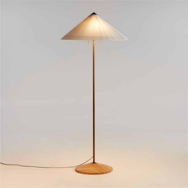English mid century fluted brass floor lamp with pleated and