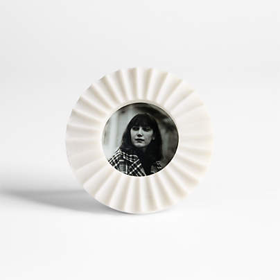 Fluted White Marble 3" Round Picture Frame