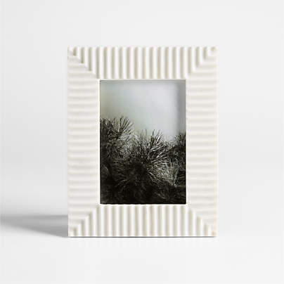Fluted White Marble 5x7 Picture Frame