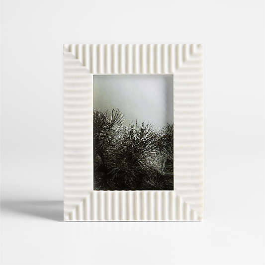 Fluted White Marble 5x7 Picture Frame