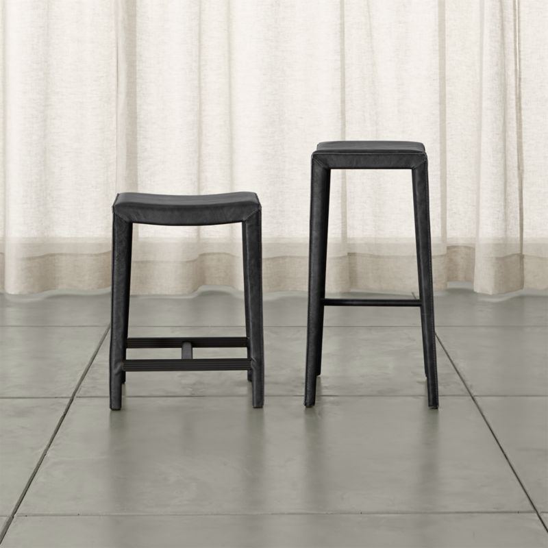 Folio Viola Black Top-Grain Leather Backless Counter Stool