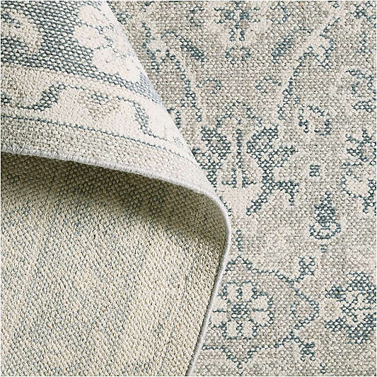 Geneva Performance Traditional Blue Handknotted Rug Swatch 12"x18"