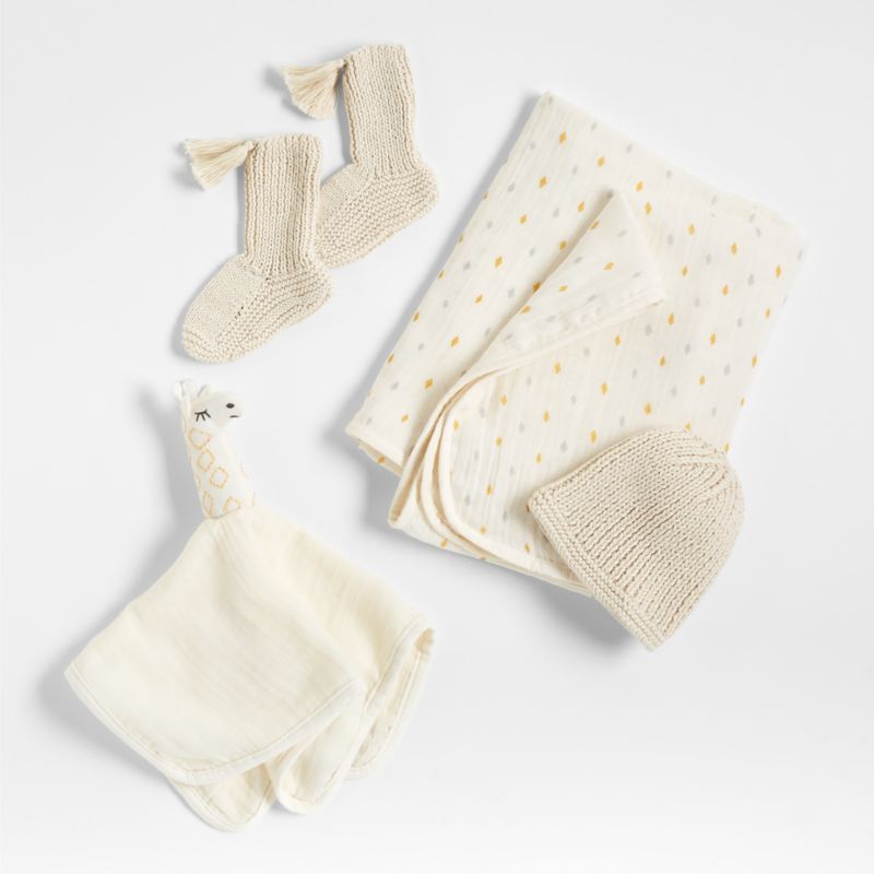 Giraffe 4-Piece Organic Baby Swaddle Gift Set