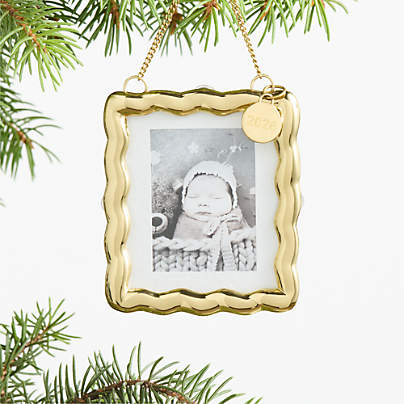 Gold Scalloped 2026 Frame Christmas Tree Ornament