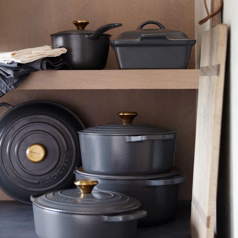 Le Creuset ® Signature 7.25-Qt. Graphite Grey Enameled Cast Iron Dutch Oven - image 6 of 14