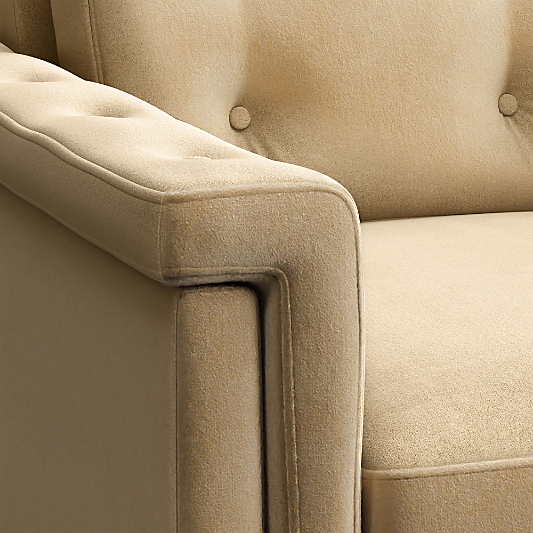 Griffin 37" Chair