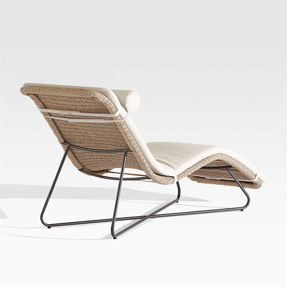 Grotta Outdoor Wicker Chaise Lounge