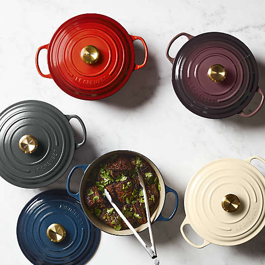 Le Creuset ® Graphite 6.75-Qt. Round Wide Dutch Oven