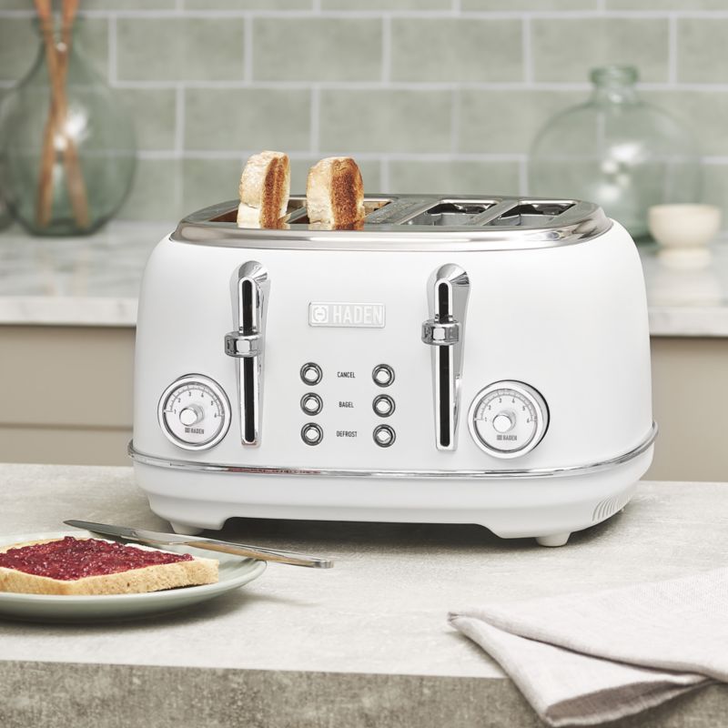 HADEN Chelsea Ivory 4-Slice Toaster - image 1 of 5