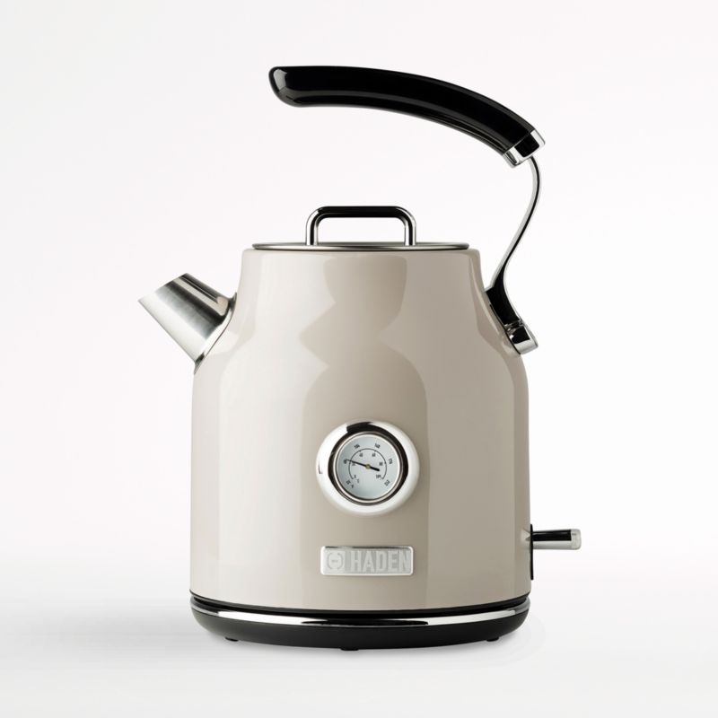 Crate&Barrel Cuisinart ® Cordless Electric Tea Kettle