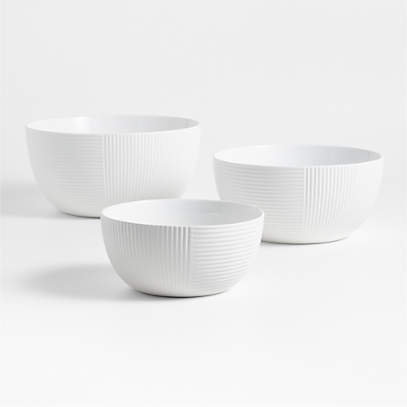https://cb.scene7.com/is/image/Crate/HannoMixingBowlsS3SSS24/$web_pdp_main_carousel_low$/231004104802/hanno-cream-ceramic-mixing-bowls-set-of-3.jpg
